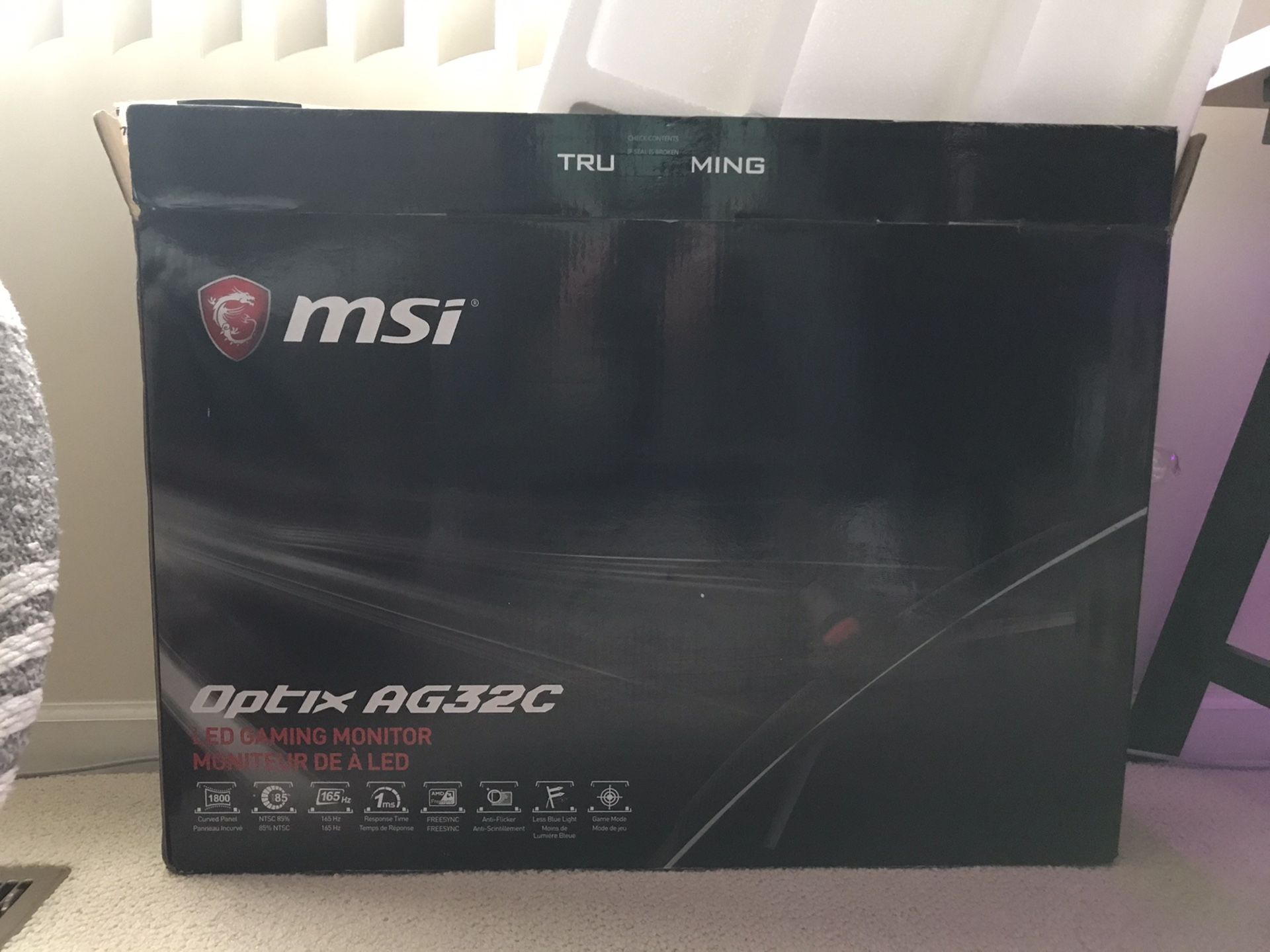 MSI Optix AG32C 32’gaming monitor