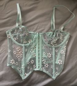 Daisy Bustier