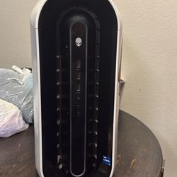 Alien Ware Aurora R12
