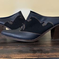 Vintage 70’s Western Boho Blue Leather and Suede Heeled Cowgirl Slip-on Mules Vintage  Blue Leather  Blue Suede Size 9 No Box Genuine Leather/Suede So