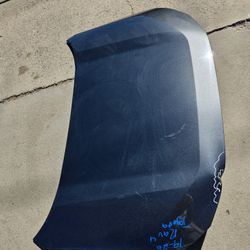 Toyota RAV4 Hood Oem