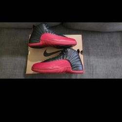 JORDAN 12 FLU GAME
