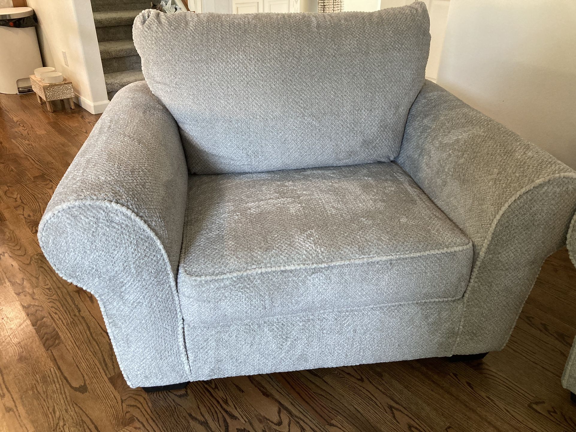 *new* Oversized Chair