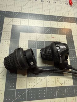 Shimano SIS RevoShift SL-RS25 3/6/18 Speed Black Bicycle Twist Grip Shifter