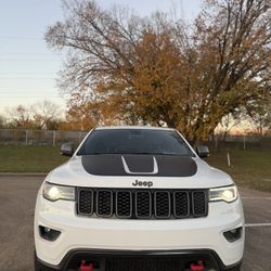 2018 Jeep Cherokee SUV