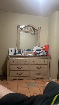 Bedroom fruniture
