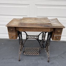 Vintage singer sewing machine