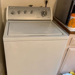 Whirlpool washer & Gas dryer Kenmore works great