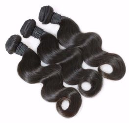 Selling 26", 26", 28" Body Wave for $185