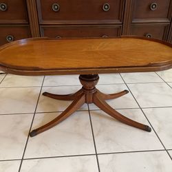 Vintage - Mid century Oval Coffee Table 