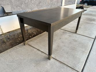 Hampton Inn & Suites Coffee Table
