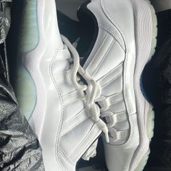 Jordan Low 11