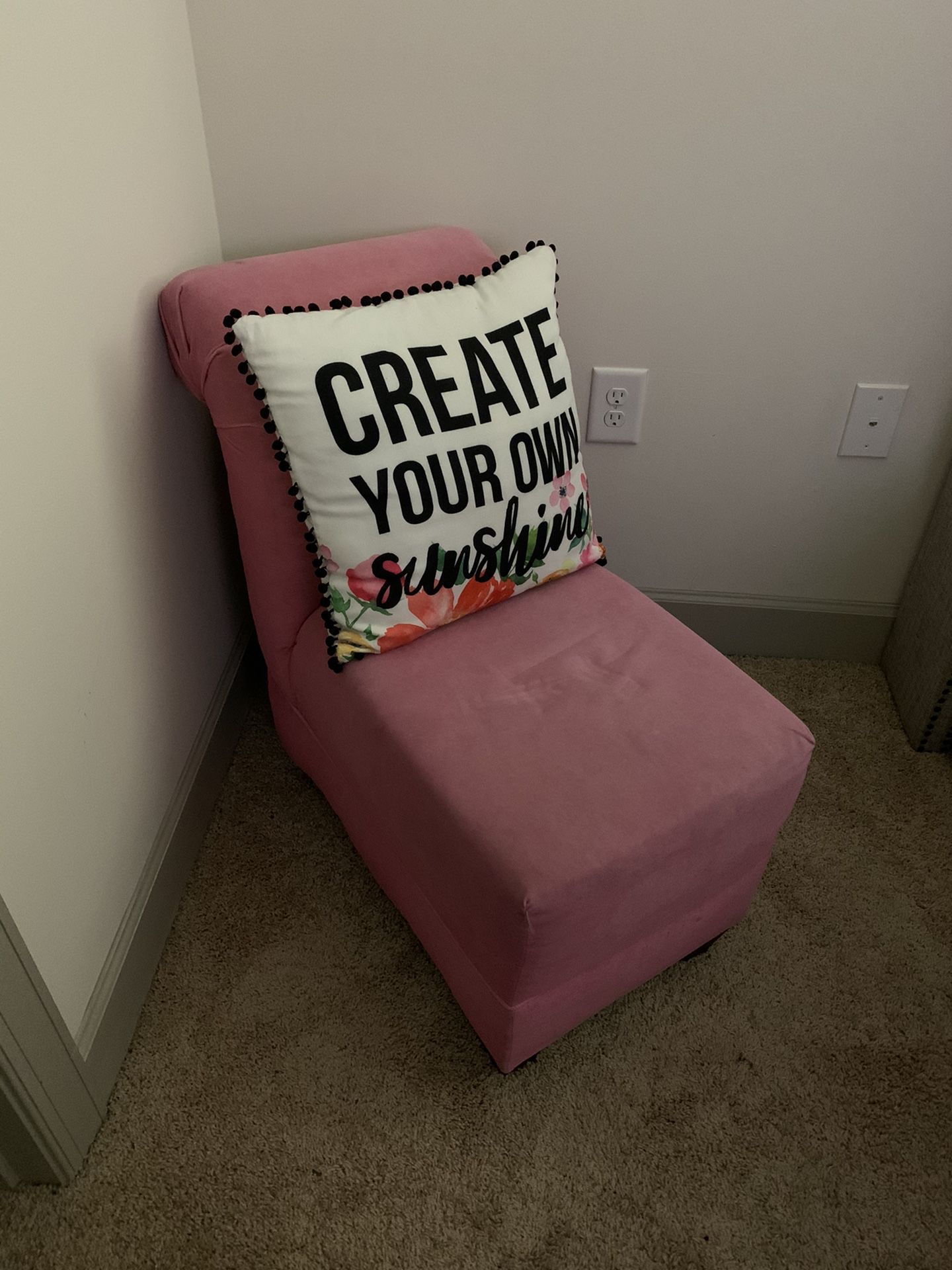 Pink Chaise-Style Chair