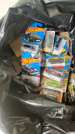 60 pound bag of hotwheels