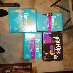 Pampers And Pull UPS Set