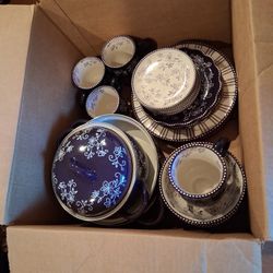 24pc Floral Lace Dishware Set From Temptations