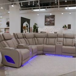 Power Reclining Sectional With Adjustable Headrest And USB Port With Massage 