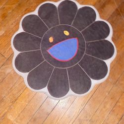 Cool Mini Carpet.  Needs Cleaning 