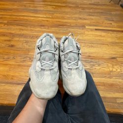Men Yeezys 