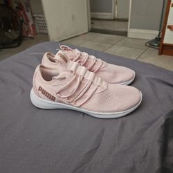 Womens Puma Shoes