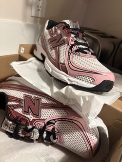 New Balance 740 Red Pink