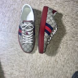 Gucci Sneakers