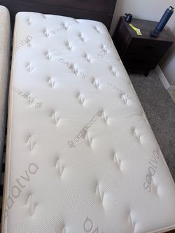 Twin xl like new