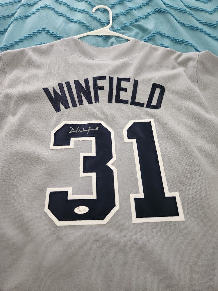 Autographed Dave Winfield Jersey