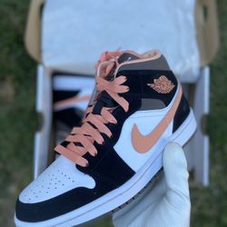 Jordan 1 Mid “Peach Mocha “ Size 8.5 Men’s/ 10 women’s