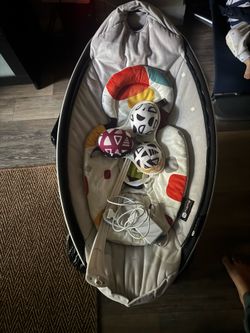 4 Moms Electronic Swing