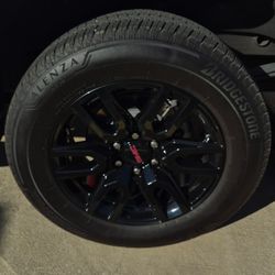 20 Inch Truck Tires With  Only  2000 Miles Of Use