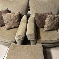 Armchairs And Ottoman 