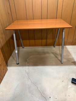 Desk.  32” x 48”. FREE