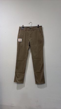 Lee Men’s Extreme Motion Flat Front Slim Straight Pant. Sz p 32x34.