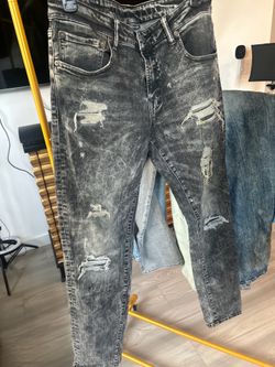 Dark Gray Men’s Jeans Ripped