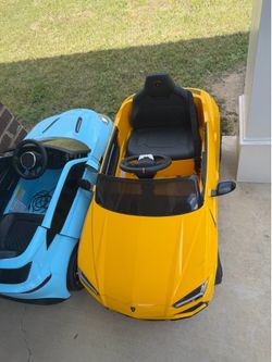 Toy car