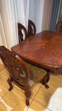 Dinning table