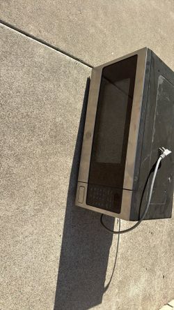 GE Microwave. Good Condition