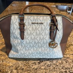 Michael Kors Ciara Medium Messenger Brown Leather Bag Vanilla Logo Gold