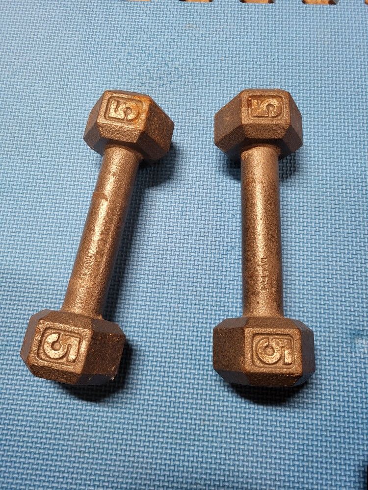 Dumbbell Set - 5lb