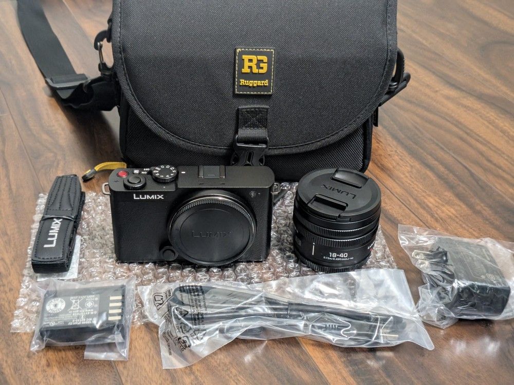 Panasonic Lumix S9 Full Frame Mirrorless Camera + 18-40mm Lens - Open Box New