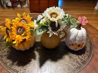 Fall Harvest Pumpkin and Sunflower Decor Set - 3 Pieces. Read description 1st