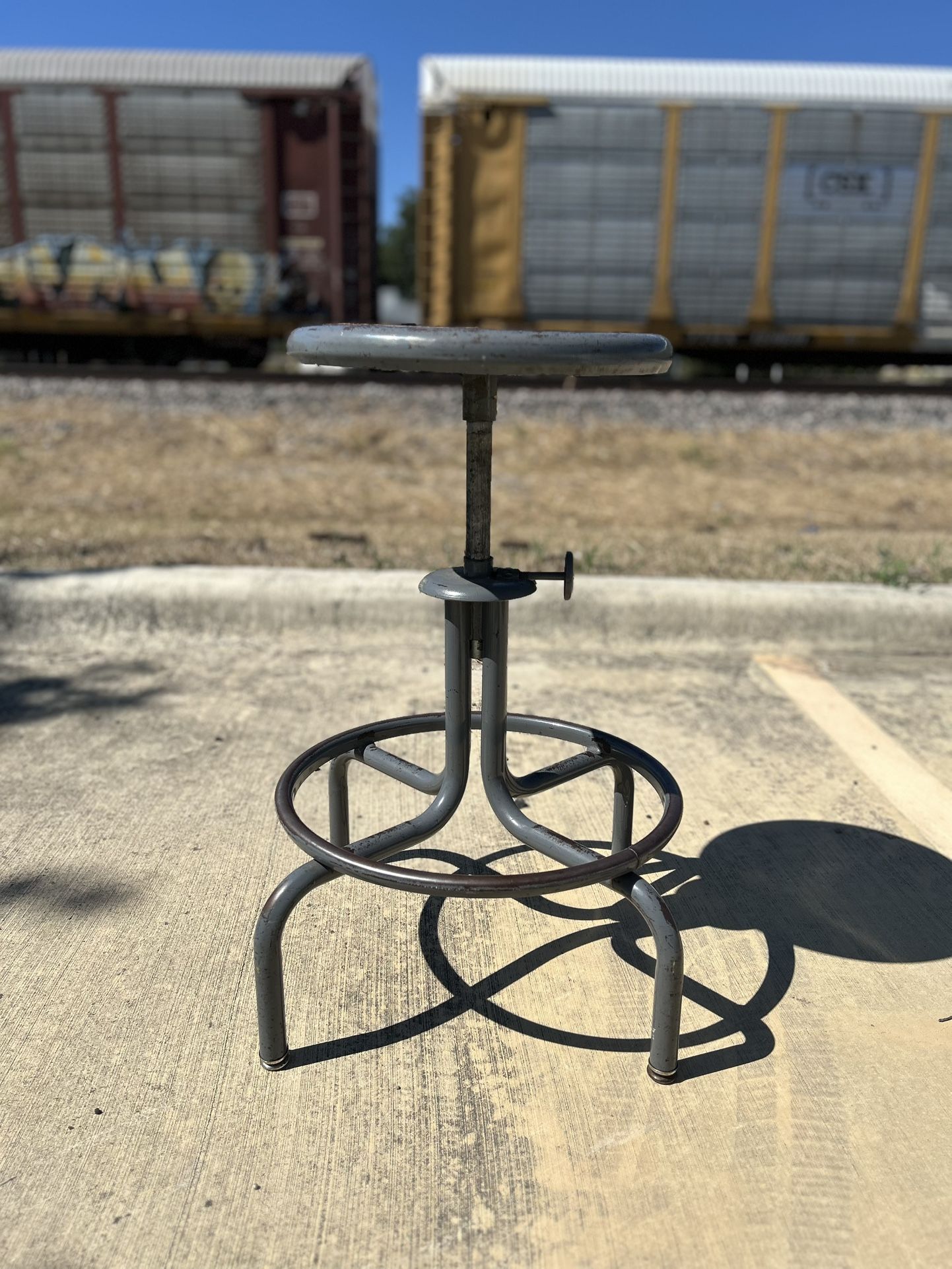 ✨Mid Century Industrial Stool 