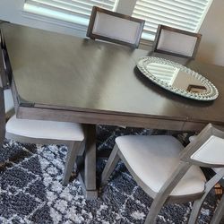 7 Piece Dining Table With Leaf Extender