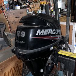 9.9hp 4 Stroke Mercury Outboard - Bigfoot