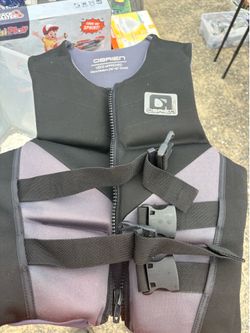 Obrien men’s medium life jacket