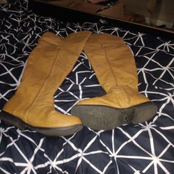 Thigh High riding boots Brown size 9