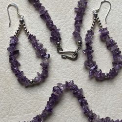 Amethyst Chip Necklace & Earring Set • $20