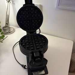 Black + Decker Waffle Maker