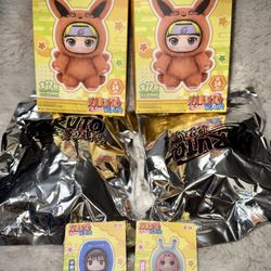 Naruto Beast Party Keychain Plushie from Top Toy - SASUKE and SAKURA  Couple Bundles!!  New Box ,bottom opened to confirm (Bag is still Sealed)  OBO